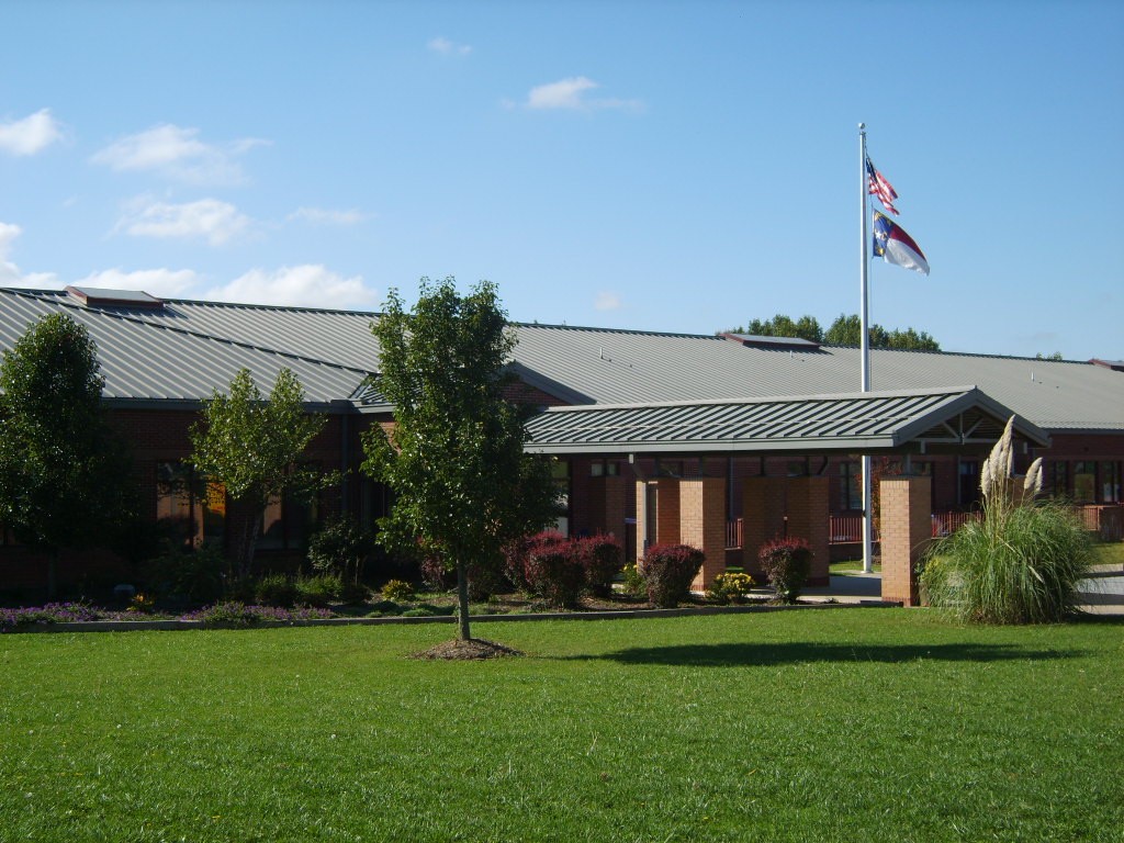Photo of Glenn C. Marlow Elementary exterior